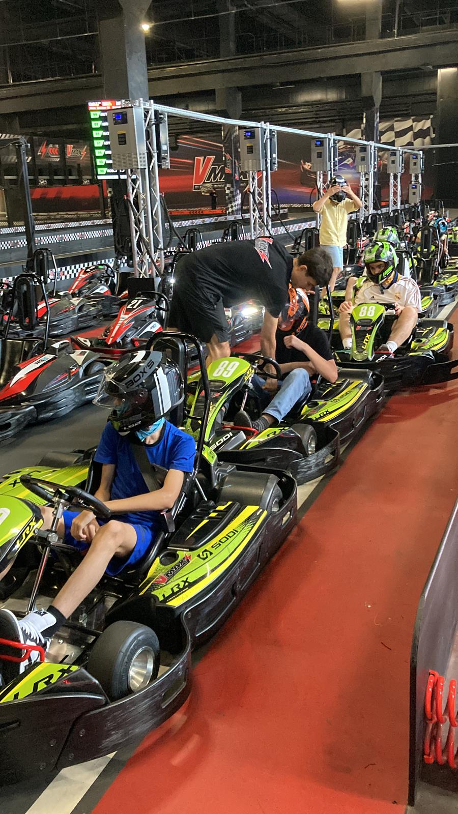 Karting grid